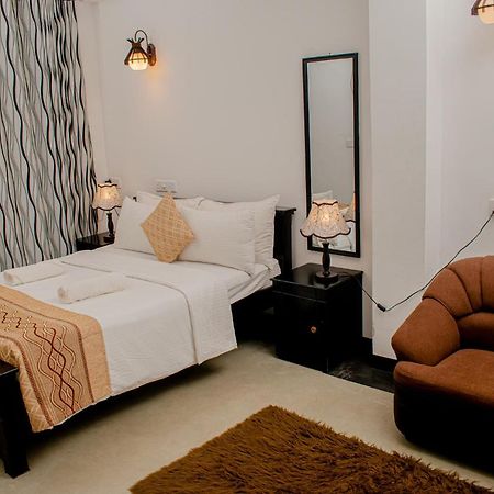 4 Aces Ella Hotel Екстериор снимка