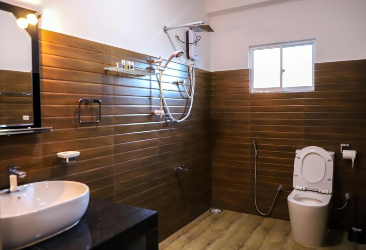 4 Aces Ella Hotel Екстериор снимка