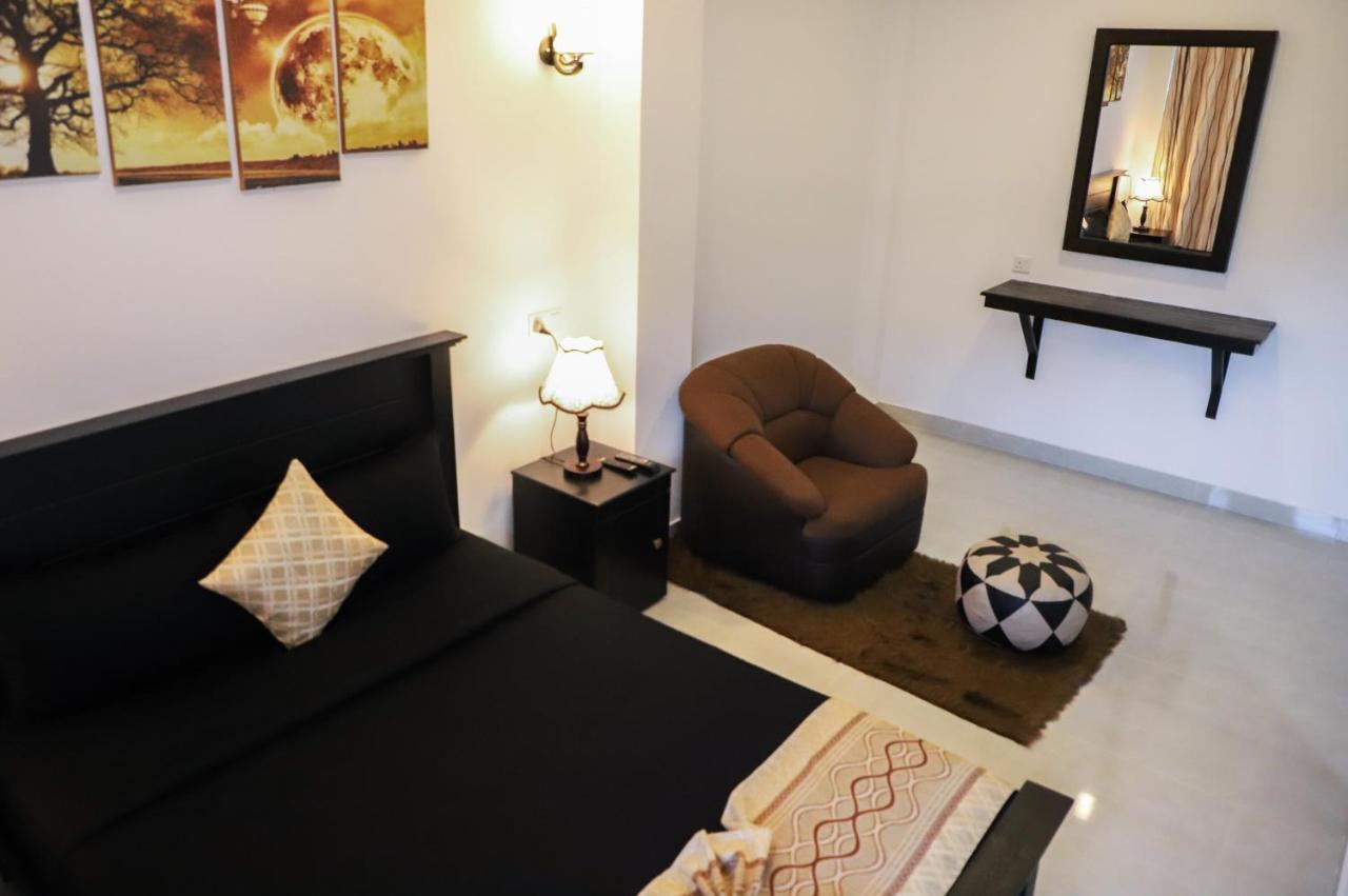 4 Aces Ella Hotel Екстериор снимка