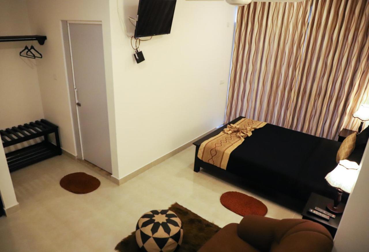 4 Aces Ella Hotel Екстериор снимка