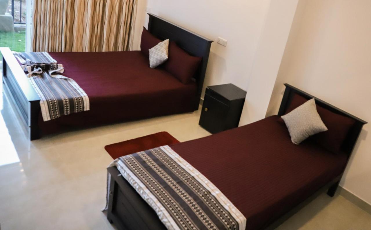 4 Aces Ella Hotel Екстериор снимка