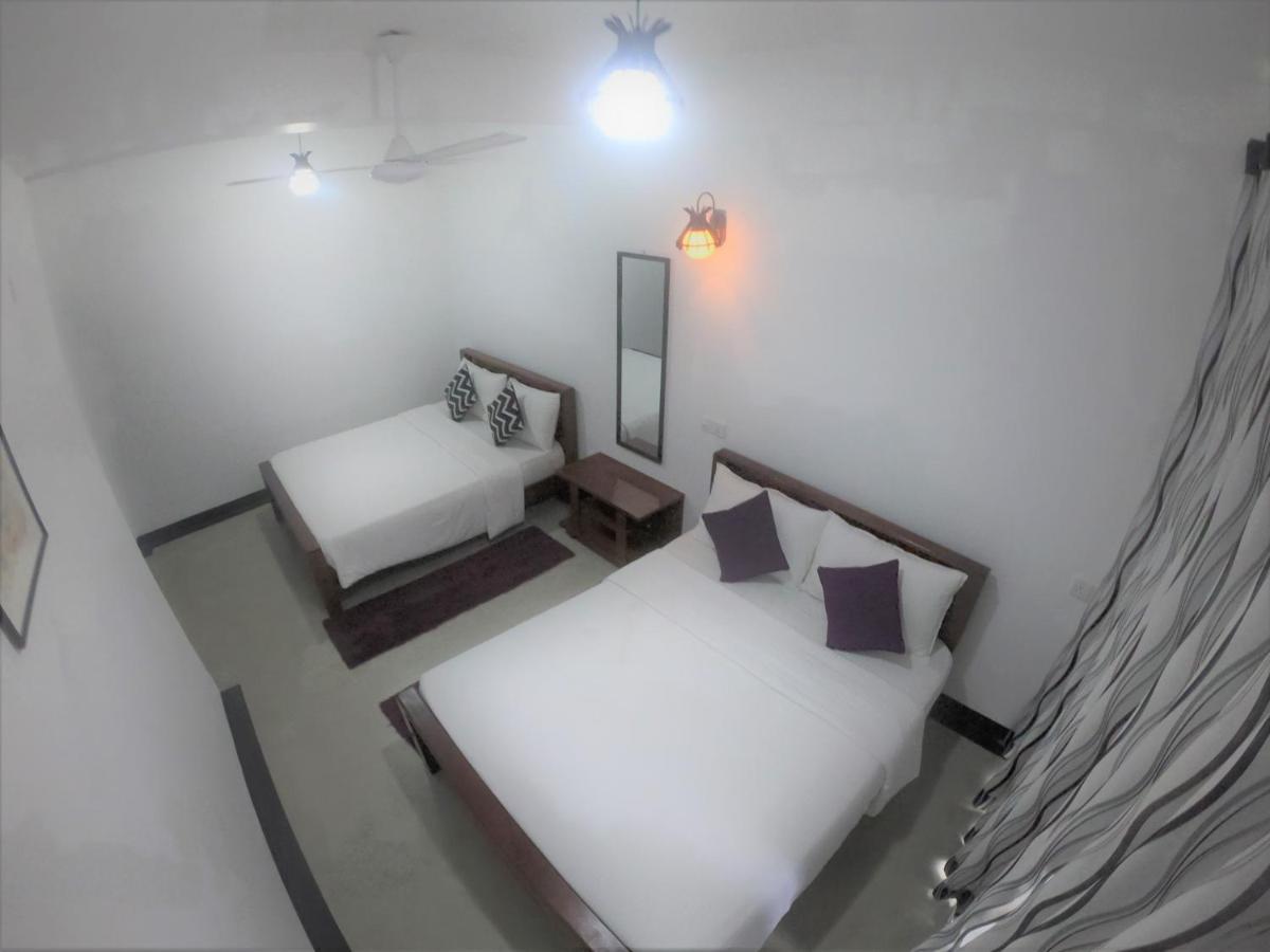 4 Aces Ella Hotel Екстериор снимка