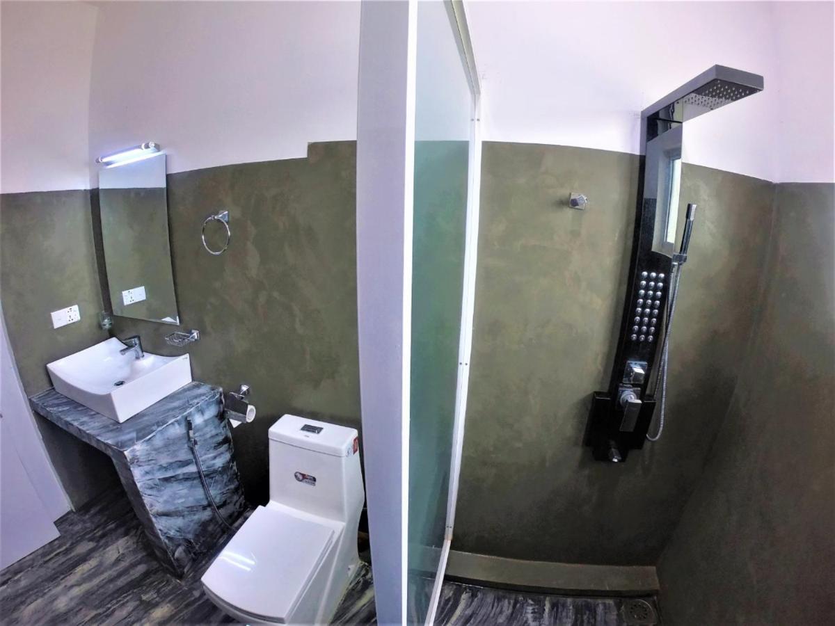 4 Aces Ella Hotel Екстериор снимка